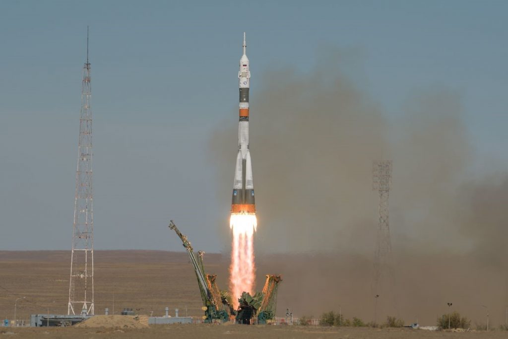 پرتاب ناموفق Soyuz - فرود اضطراری خدمه روسی-آمریکایی ایستگاه فضایی