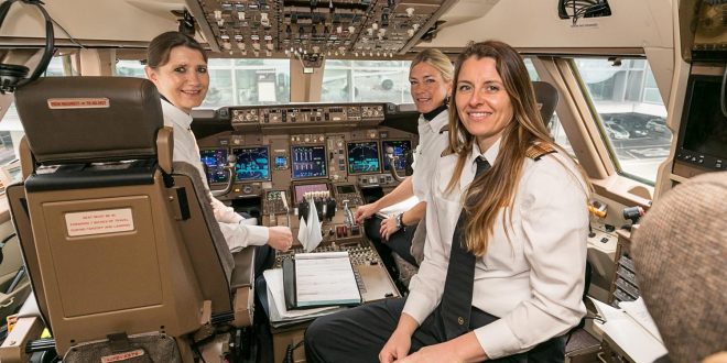 رشد آهسته جمعیت خلبانان زن: پیشی گرفتن هند در استخدام زنان خلبان