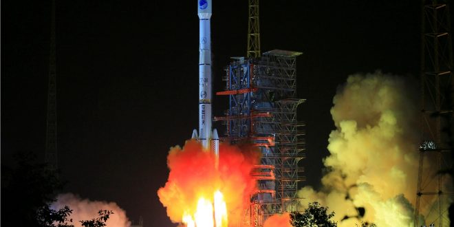 ماه‌نشین چین – نخستین ماموریت چین بر روی ماه آغاز شد