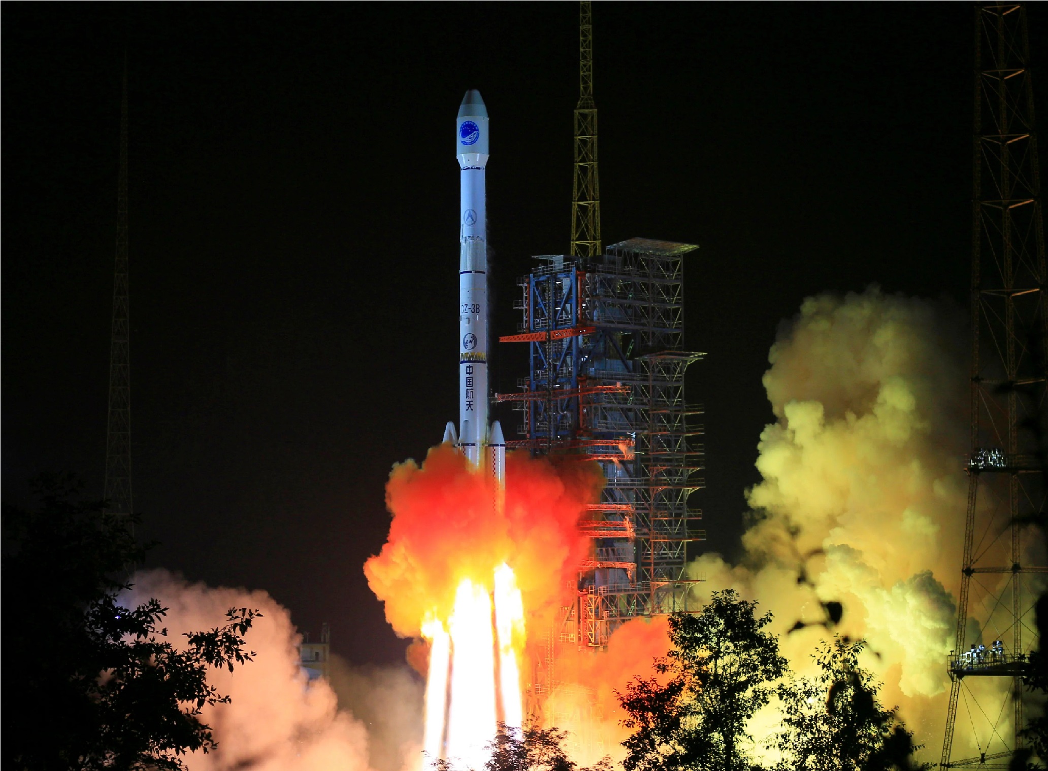 ماه‌نشین چین – نخستین ماموریت چین بر روی ماه آغاز شد