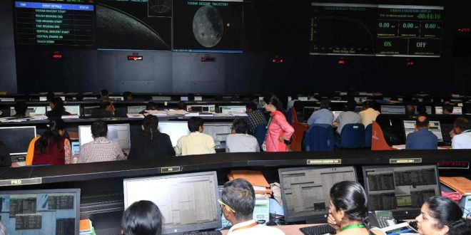تلاش جسورانه هند برای فرود موفق بر روی ماه در پروژه Chandrayaan-2