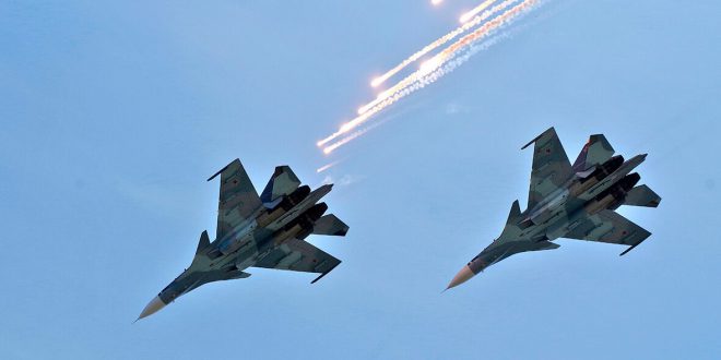 برخورد دو جنگنده سوخو-۳۴ (Sukhoi Su-34) نیروی هوافضای روسیه در آسمان