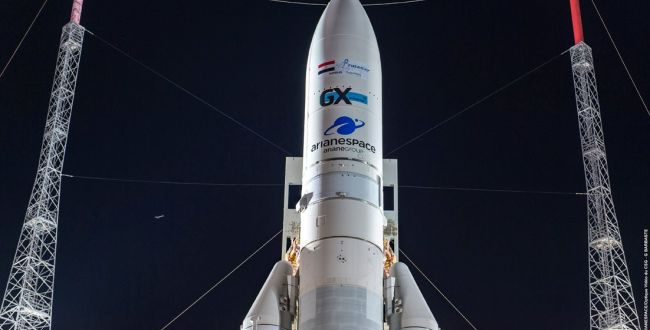 پرتاب ماهواره های مخابراتی مصری به فضا، با موشک Ariane 5