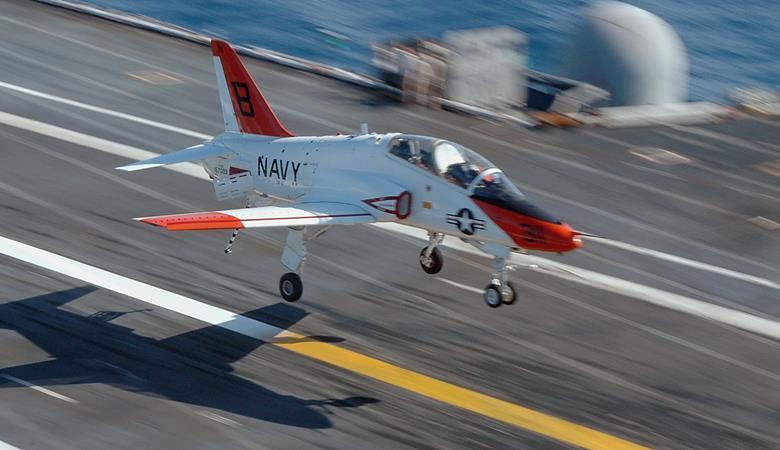 آغاز جستجوی نیروی دریایی آمریکا برای جت آموزشی جدید و جایگزین T-45