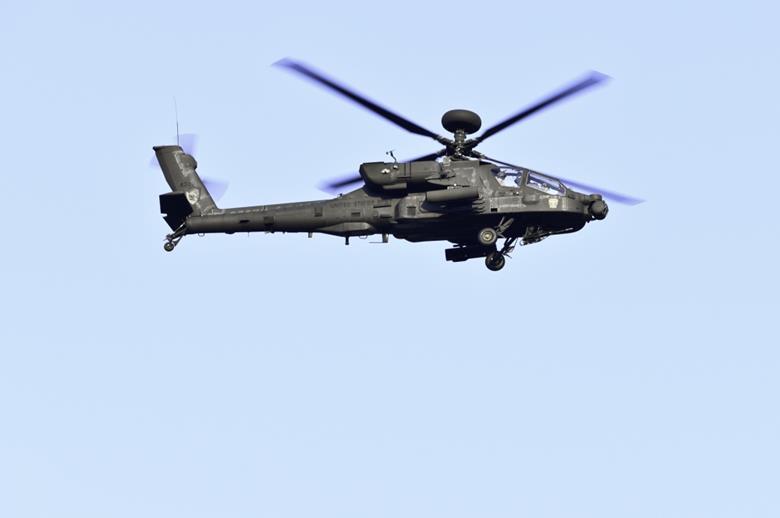 تأیید قرارداد یالات متحده برای نوسازی ۴۳ فروند هلیکوپتر نظامی AH-64E Apache مصر