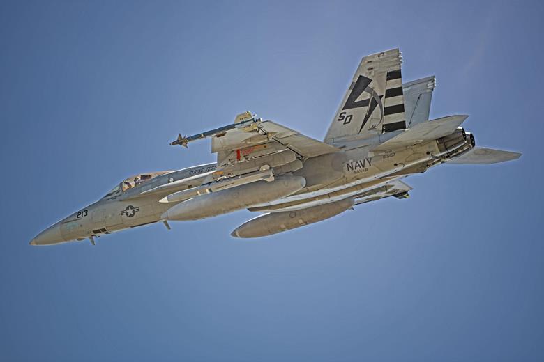 اولین تست پرواز مو شک AARGM-ER بر روی Super Hornet توسط نیروی دریایی ایالات متحده